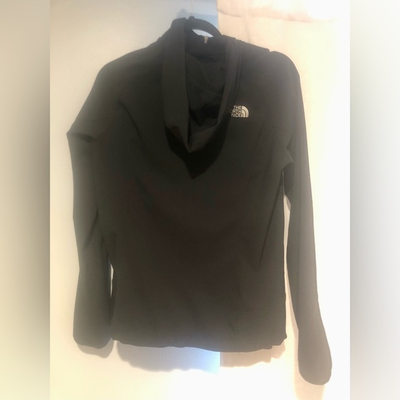 Womens soft shell black north face hooded jacket - Picture 4 of 5